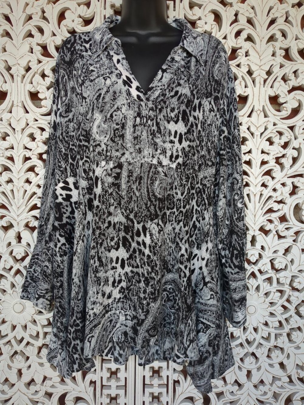 L/XL Simply Noelle Long Sleeve Figure Flattering Tunic or Mini Dress